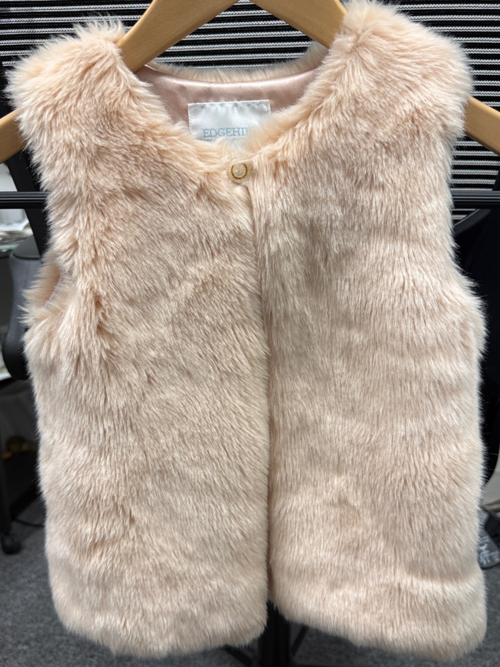 Edgehill Collection Girls' Faux Fur Vest - Light Blush